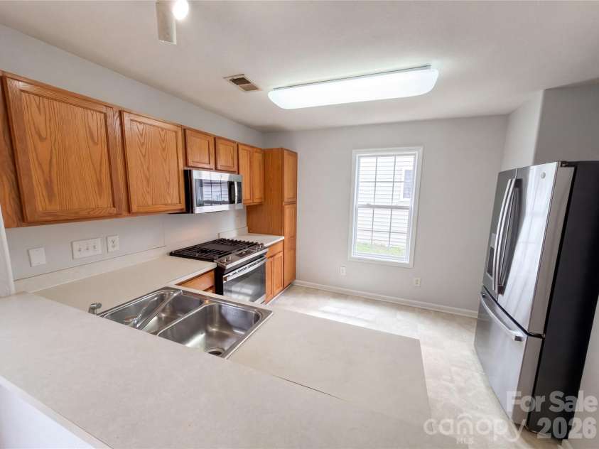 4493 Easywater Lane, Fort Mill, SC 29707.  MLS# CAR4388319, YatesRealty ID 39696. 