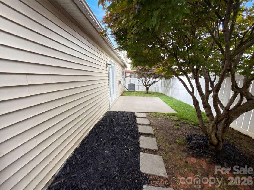 4493 Easywater Lane, Fort Mill, SC 29707.  MLS# CAR4388319, YatesRealty ID 39696. 