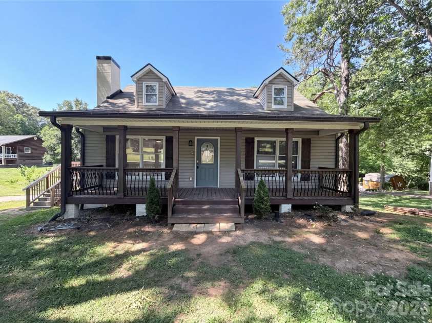 609 Ginger Drive, Kings Mountain, NC 28086.  MLS# CAR4390011, YatesRealty ID 39699. 