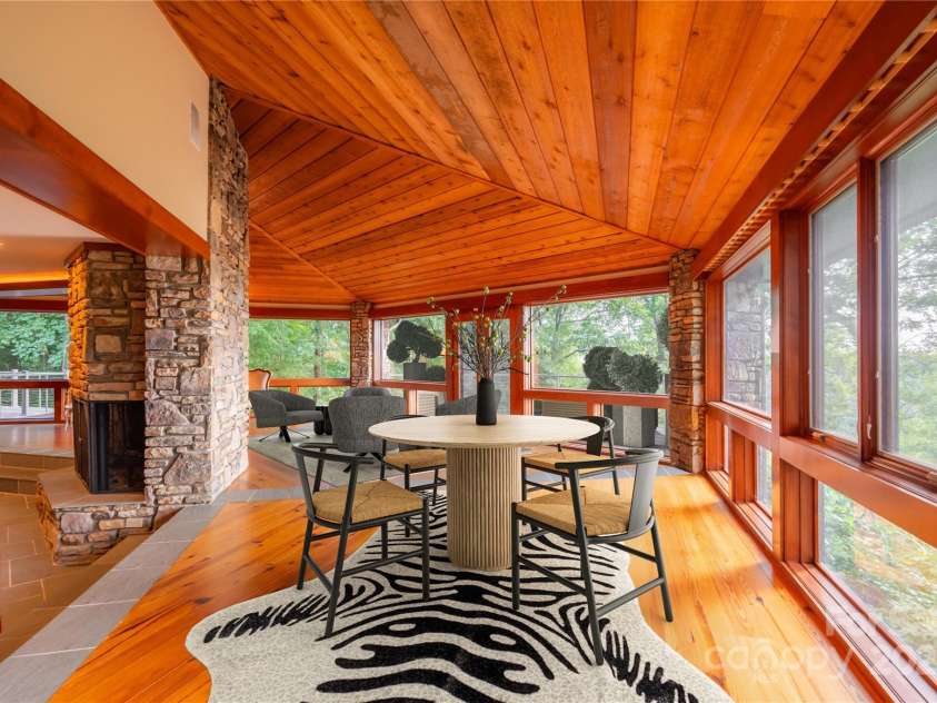130 Piney Ridge Lane, Saluda, NC 28773.  MLS# CAR4180107, YatesRealty ID 397. 