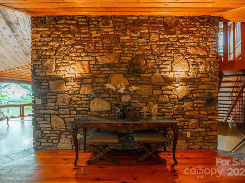 130 Piney Ridge Lane, Saluda, NC 28773.  MLS# CAR4180107, YatesRealty ID 397. 