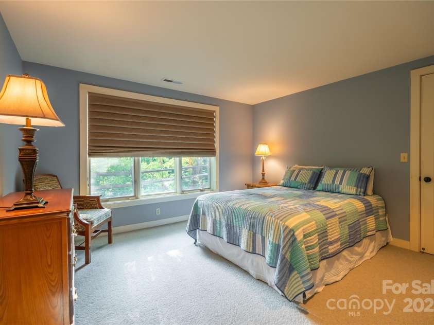 130 Piney Ridge Lane, Saluda, NC 28773.  MLS# CAR4180107, YatesRealty ID 397. 