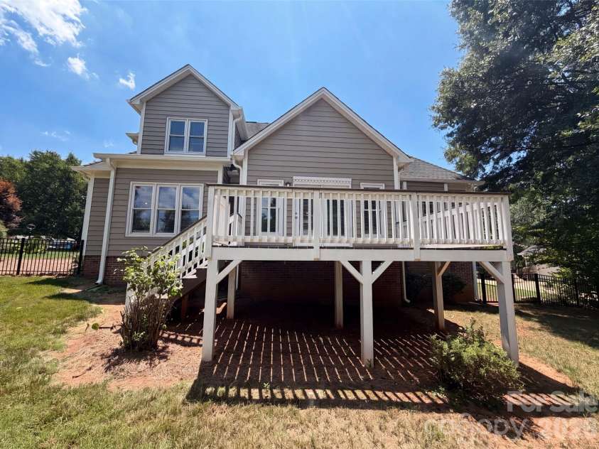 212 Timberlane Drive, Belmont, NC 28012.  MLS# CAR4403473, YatesRealty ID 39700. 