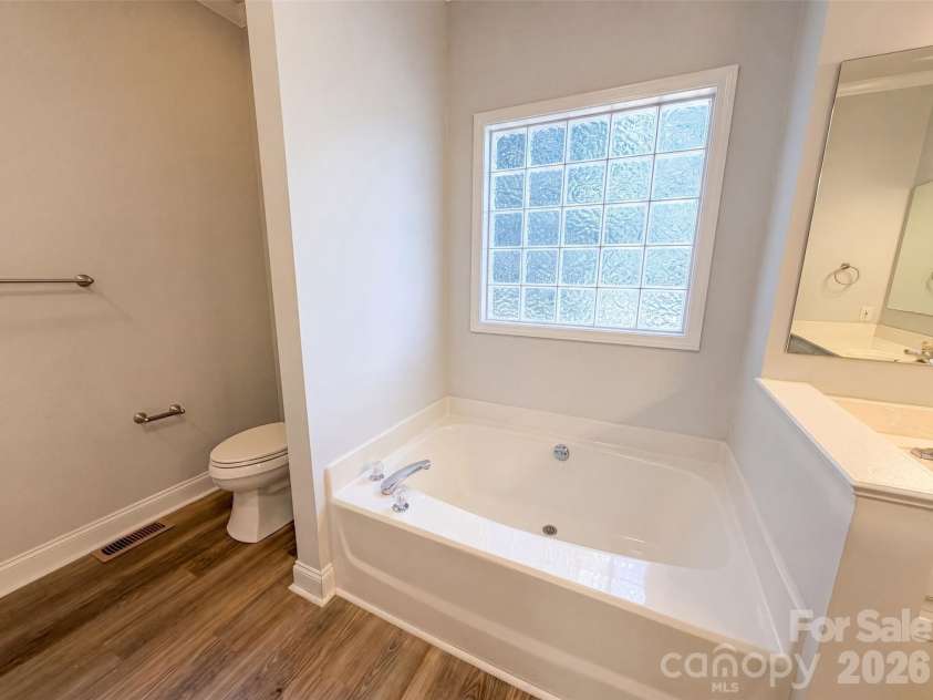 212 Timberlane Drive, Belmont, NC 28012.  MLS# CAR4403473, YatesRealty ID 39700. 