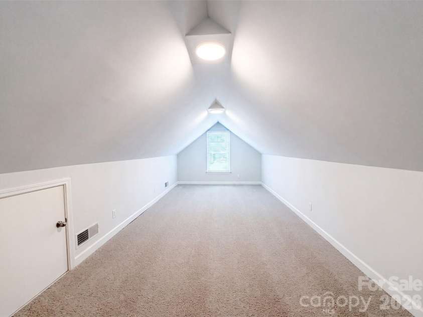 212 Timberlane Drive, Belmont, NC 28012.  MLS# CAR4403473, YatesRealty ID 39700. 