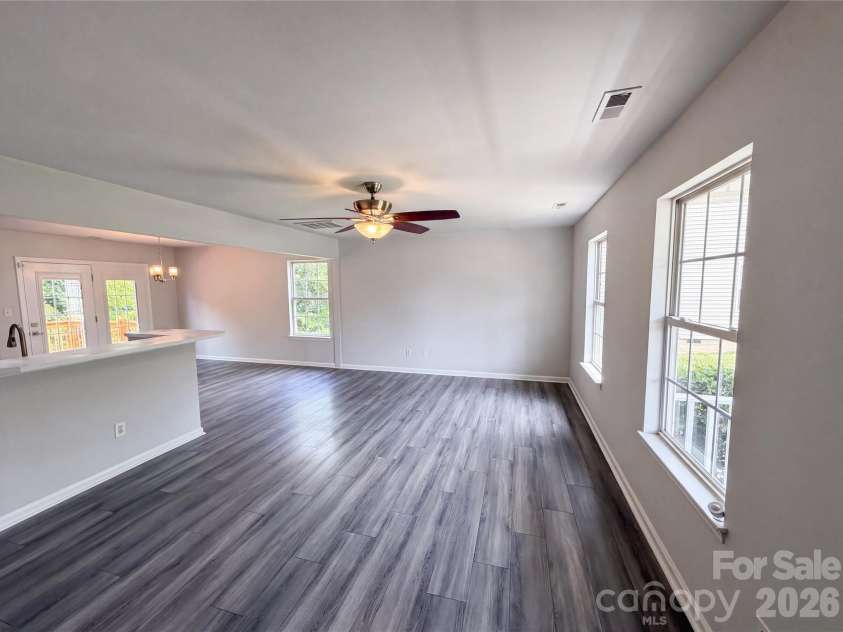 11220 Northwoods Forest Drive, Charlotte, NC 28214.  MLS# CAR4403518, YatesRealty ID 39701. 