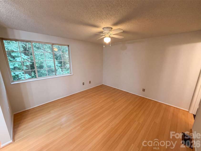 1500 Waybridge Lane, Charlotte, NC 28210.  MLS# CAR4404792, YatesRealty ID 39702. 