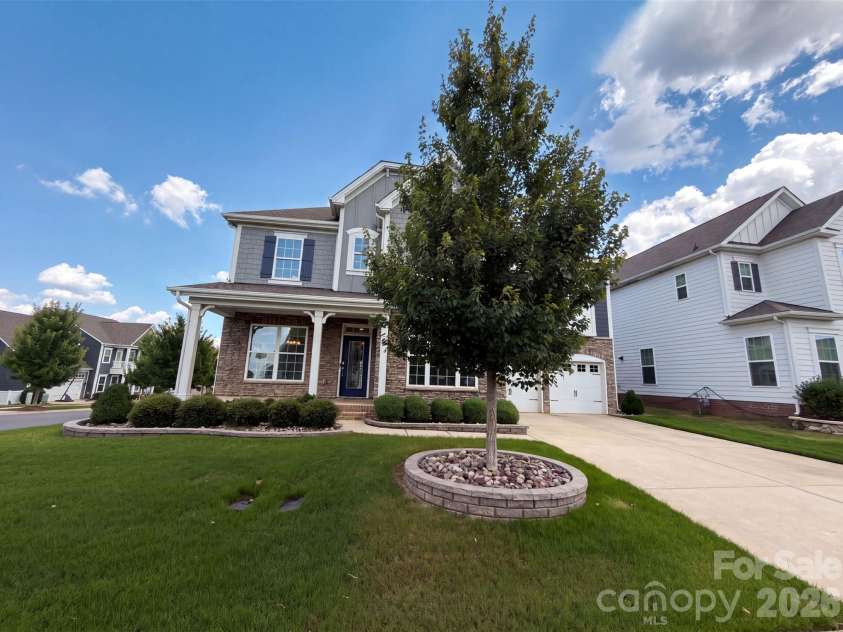 3001 Sterling Drive, Waxhaw, NC 28173.  MLS# CAR4406536, YatesRealty ID 39704. 