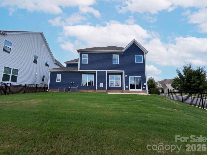 3001 Sterling Drive, Waxhaw, NC 28173.  MLS# CAR4406536, YatesRealty ID 39704. 