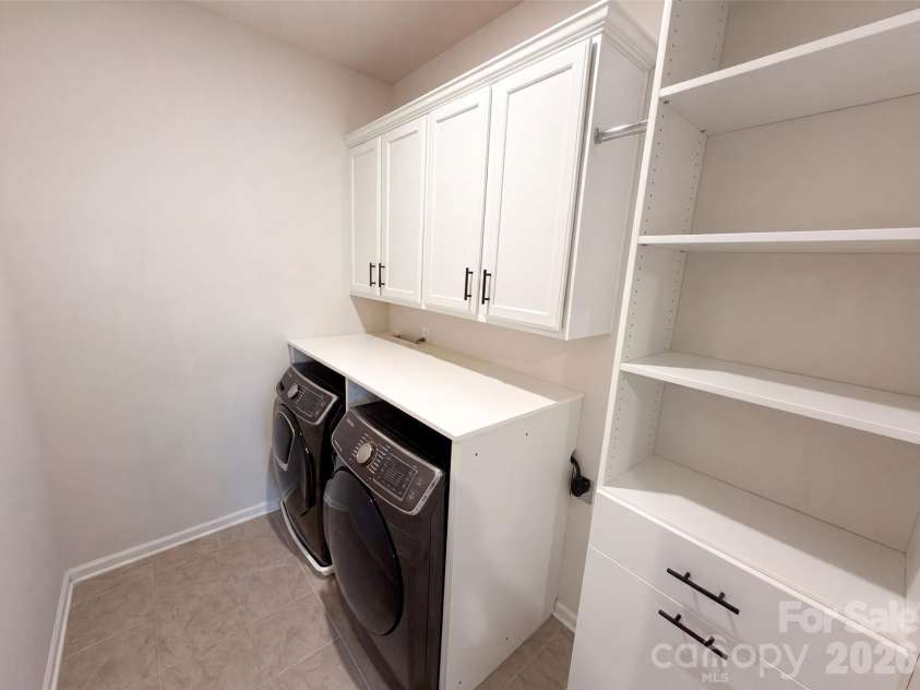 3001 Sterling Drive, Waxhaw, NC 28173.  MLS# CAR4406536, YatesRealty ID 39704. 
