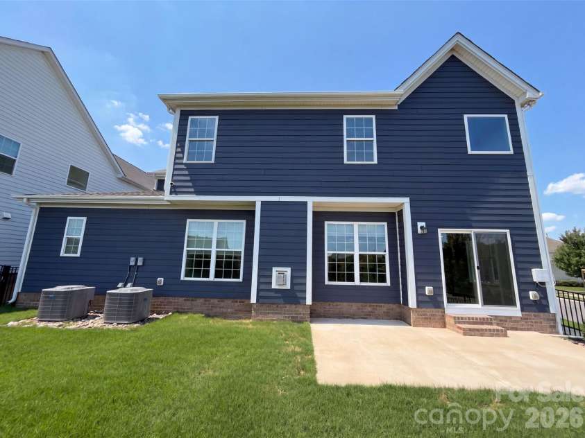 3001 Sterling Drive, Waxhaw, NC 28173.  MLS# CAR4406536, YatesRealty ID 39704. 