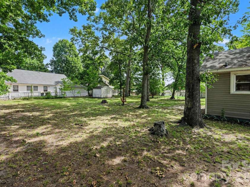 2111 Englewood Street, Kannapolis, NC 28083.  MLS# CAR4406014, YatesRealty ID 39705. Back/Side