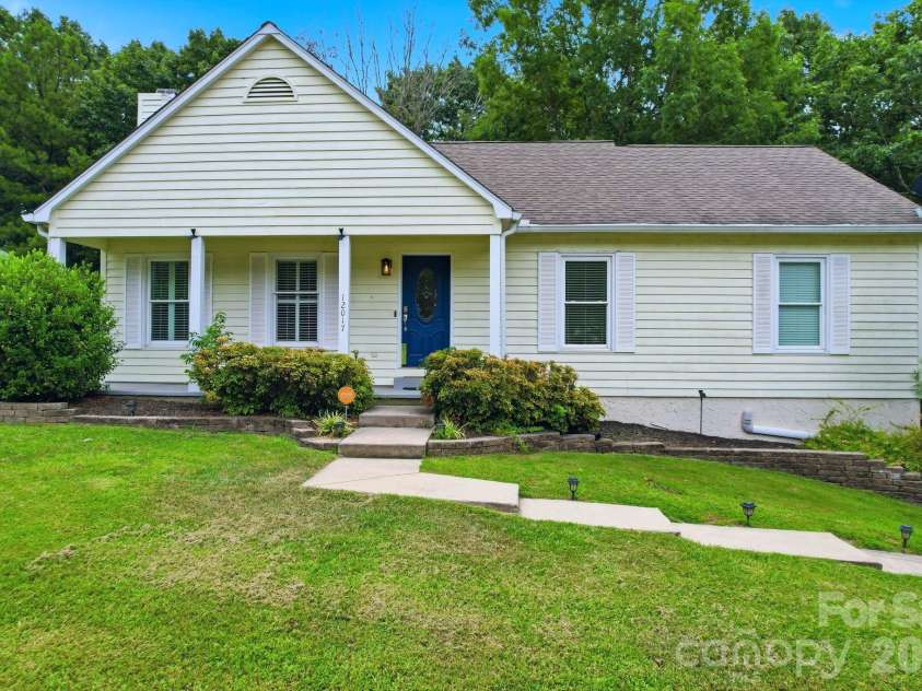 12017 Baywoods Drive, Tega Cay, SC 29708.  MLS# CAR4407015, YatesRealty ID 39706. 