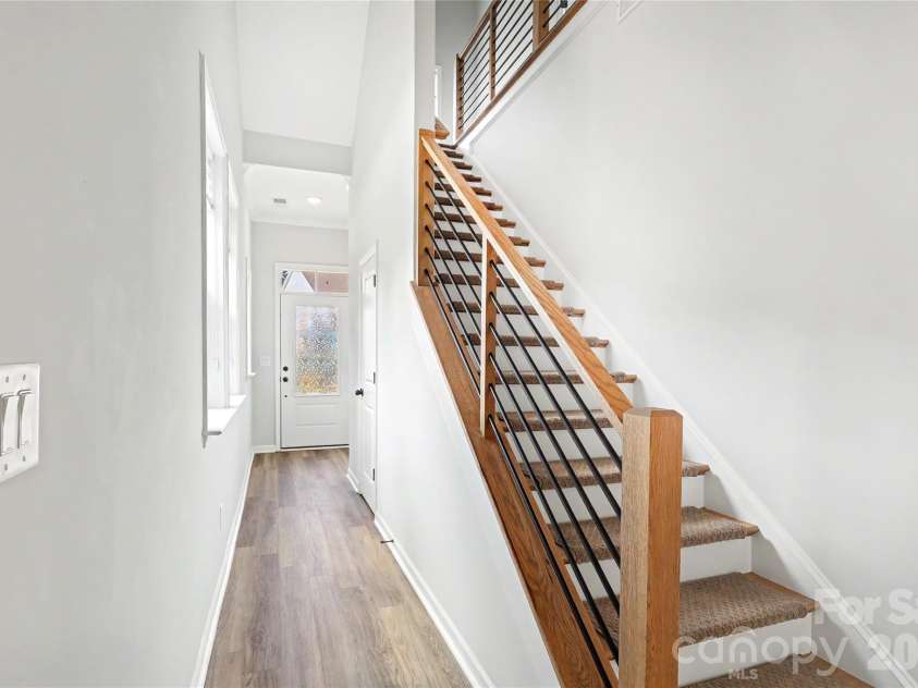 9051 Charles Francis Lane, Cornelius, NC 28031.  MLS# CAR4407203, YatesRealty ID 39707. 