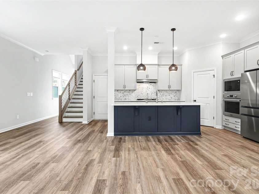 9051 Charles Francis Lane, Cornelius, NC 28031.  MLS# CAR4407203, YatesRealty ID 39707. 