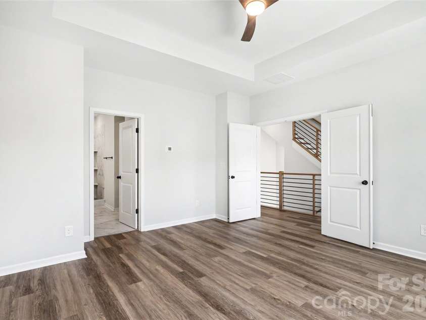 9051 Charles Francis Lane, Cornelius, NC 28031.  MLS# CAR4407203, YatesRealty ID 39707. 