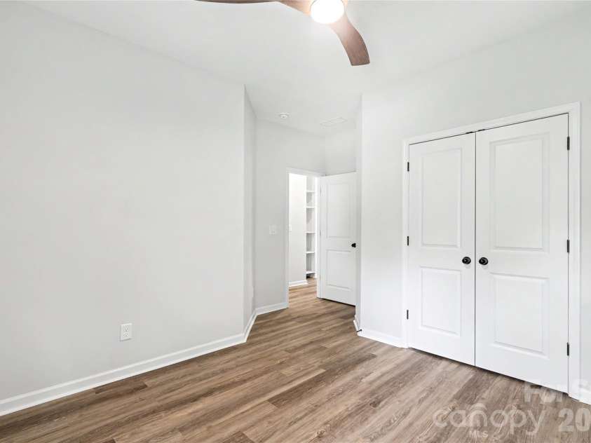9051 Charles Francis Lane, Cornelius, NC 28031.  MLS# CAR4407203, YatesRealty ID 39707. 
