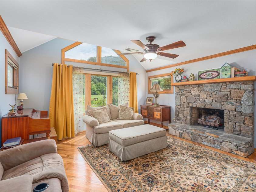 1075 Moody Farm Road, Maggie Valley, NC 28751.  MLS# CAR4400859, YatesRealty ID 39708. 