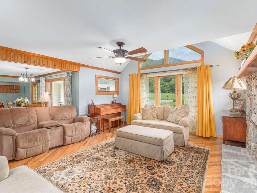 1075 Moody Farm Road, Maggie Valley, NC 28751.  MLS# CAR4400859, YatesRealty ID 39708. 