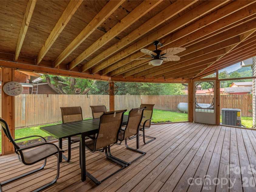 1075 Moody Farm Road, Maggie Valley, NC 28751.  MLS# CAR4400859, YatesRealty ID 39708. 