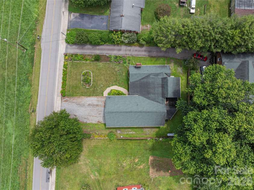 1075 Moody Farm Road, Maggie Valley, NC 28751.  MLS# CAR4400859, YatesRealty ID 39708. 
