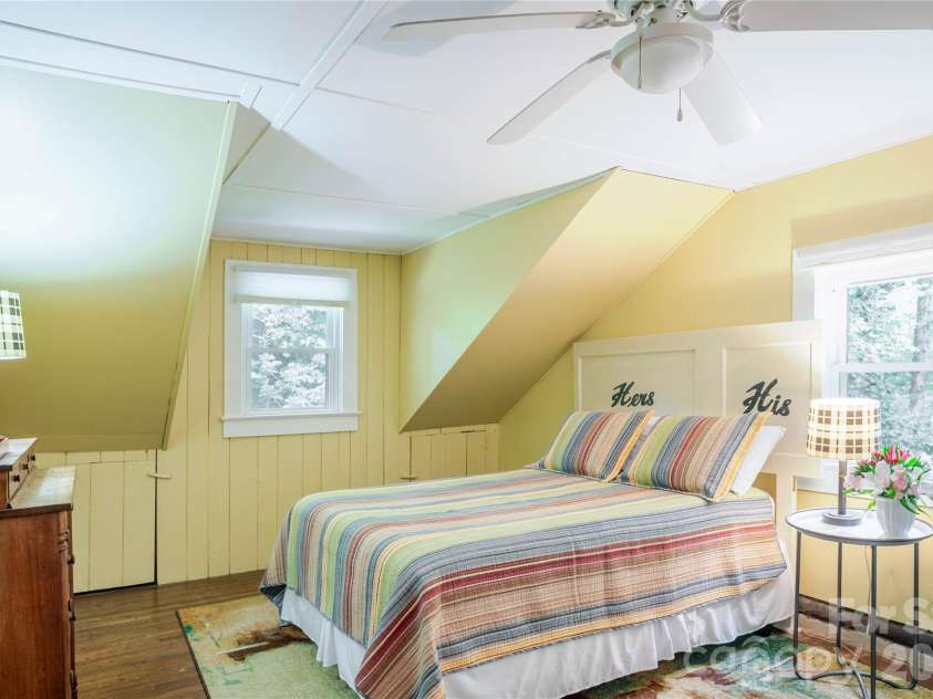 2506 Anders Drive, Hendersonville, NC 28791.  MLS# CAR4355403, YatesRealty ID 3971. 