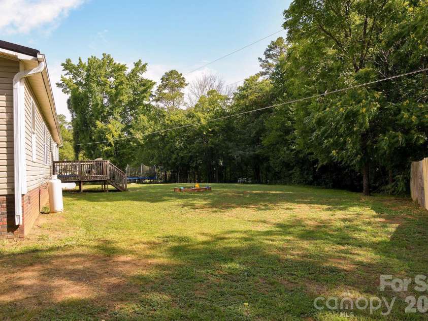 837 Joe Road, Mocksville, NC 27028.  MLS# CAR4407417, YatesRealty ID 39712. 