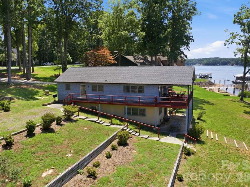 178 Penicillin Point, Troutman, NC 28677.  MLS# CAR4405820, YatesRealty ID 39713. 