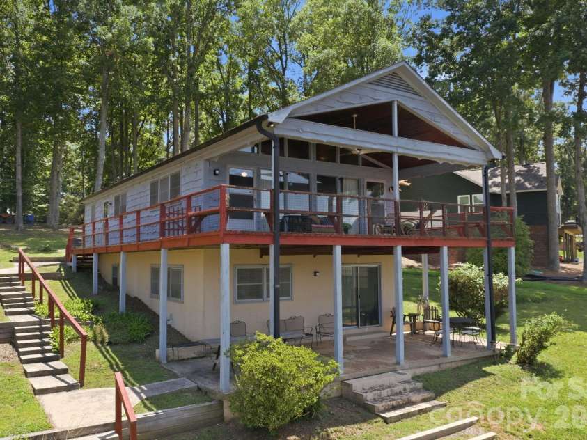 178 Penicillin Point, Troutman, NC 28677.  MLS# CAR4405820, YatesRealty ID 39713. 