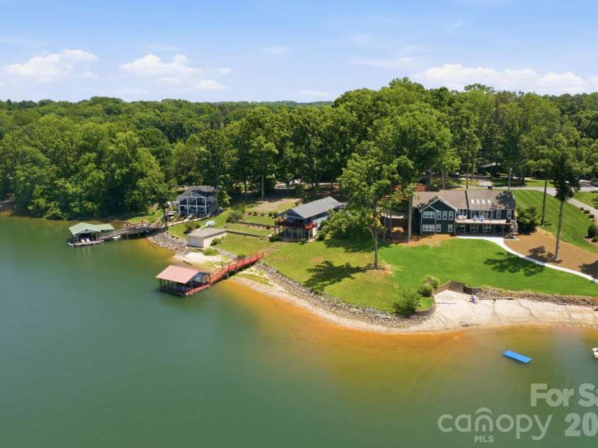 178 Penicillin Point, Troutman, NC 28677.  MLS# CAR4405820, YatesRealty ID 39713. 