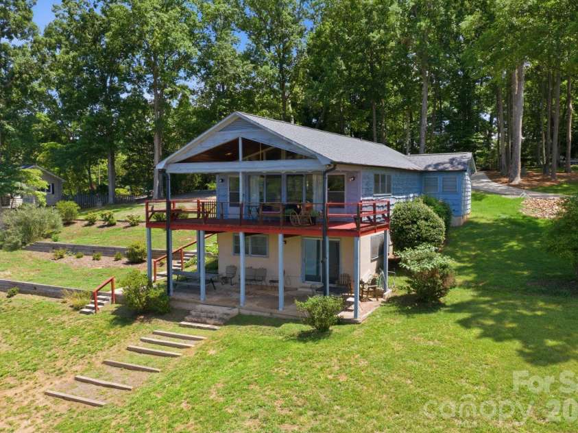 178 Penicillin Point, Troutman, NC 28677.  MLS# CAR4405820, YatesRealty ID 39713. 