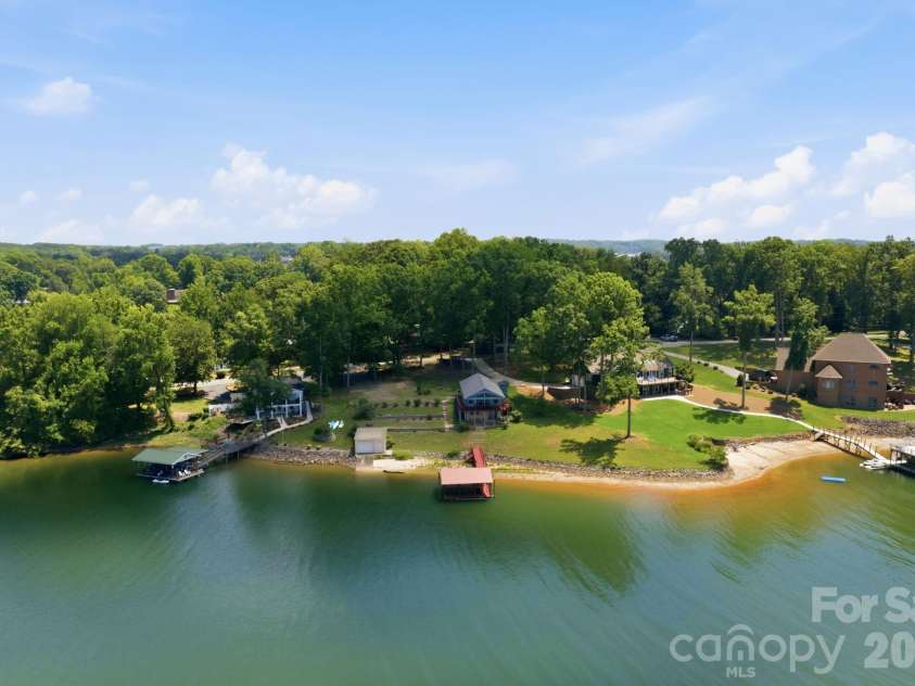178 Penicillin Point, Troutman, NC 28677.  MLS# CAR4405820, YatesRealty ID 39713. 