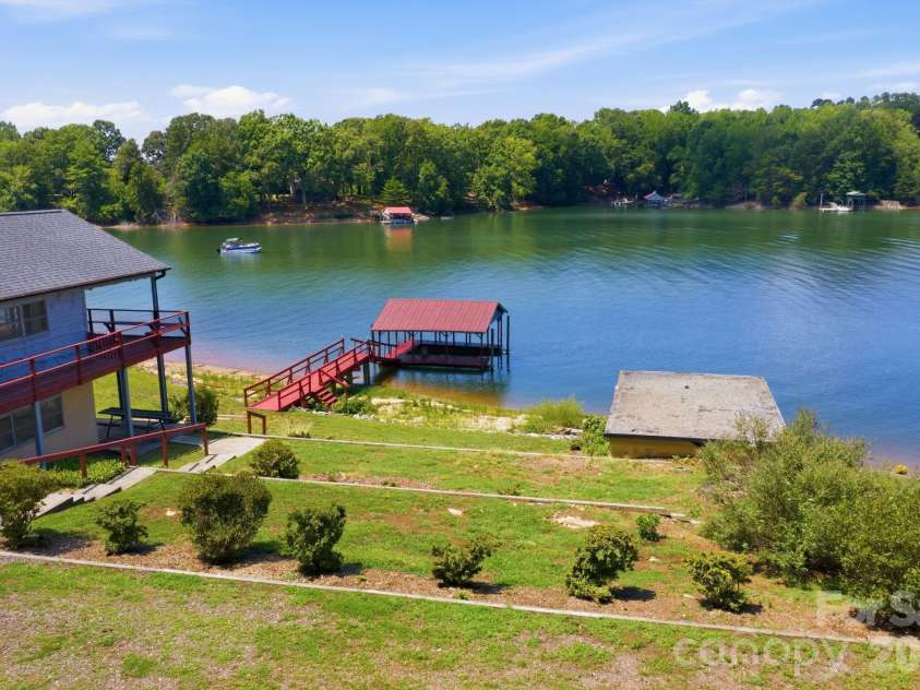 178 Penicillin Point, Troutman, NC 28677.  MLS# CAR4405820, YatesRealty ID 39713. 