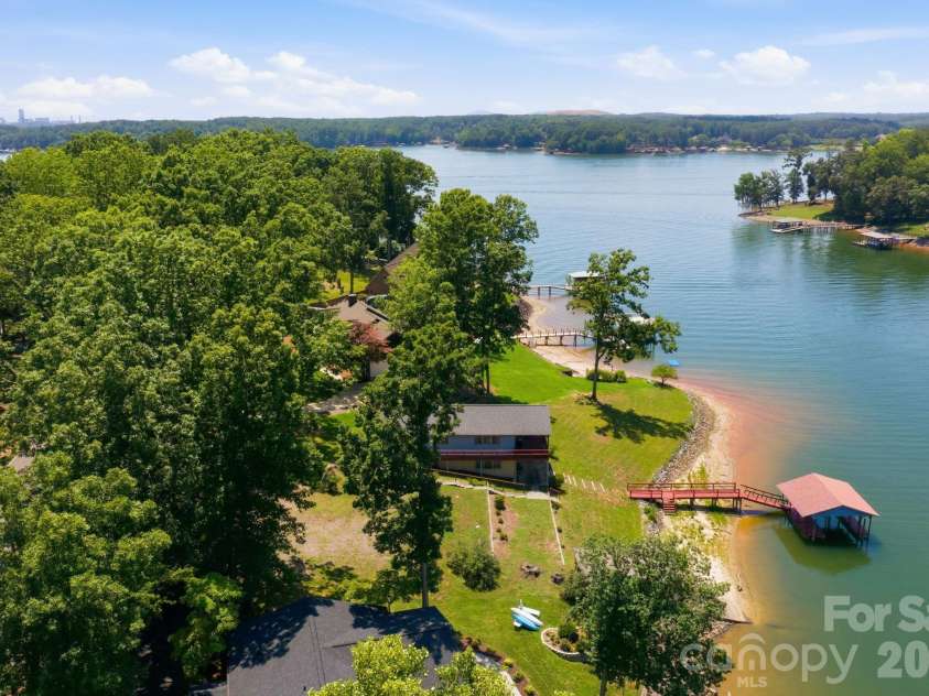 178 Penicillin Point, Troutman, NC 28677.  MLS# CAR4405820, YatesRealty ID 39713. 