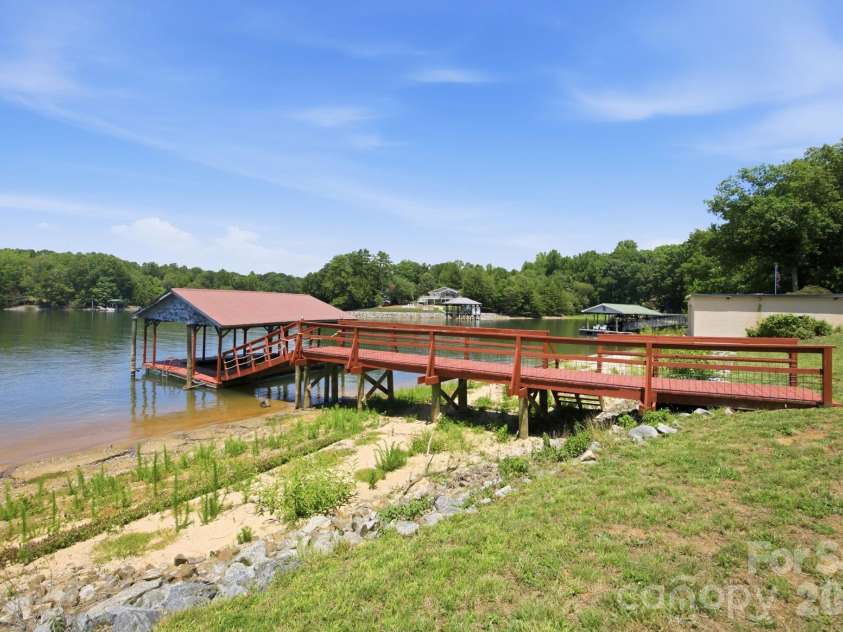 178 Penicillin Point, Troutman, NC 28677.  MLS# CAR4405820, YatesRealty ID 39713. 
