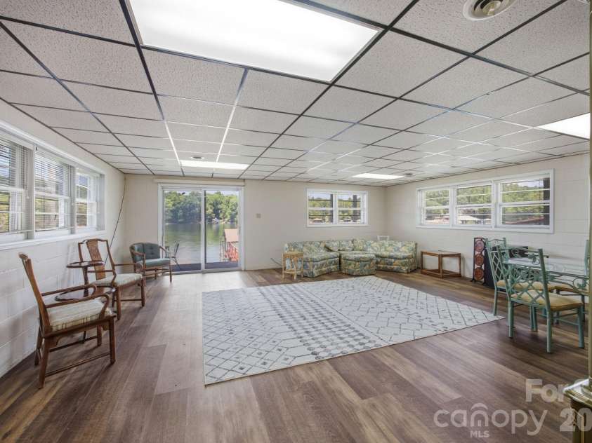 178 Penicillin Point, Troutman, NC 28677.  MLS# CAR4405820, YatesRealty ID 39713. 