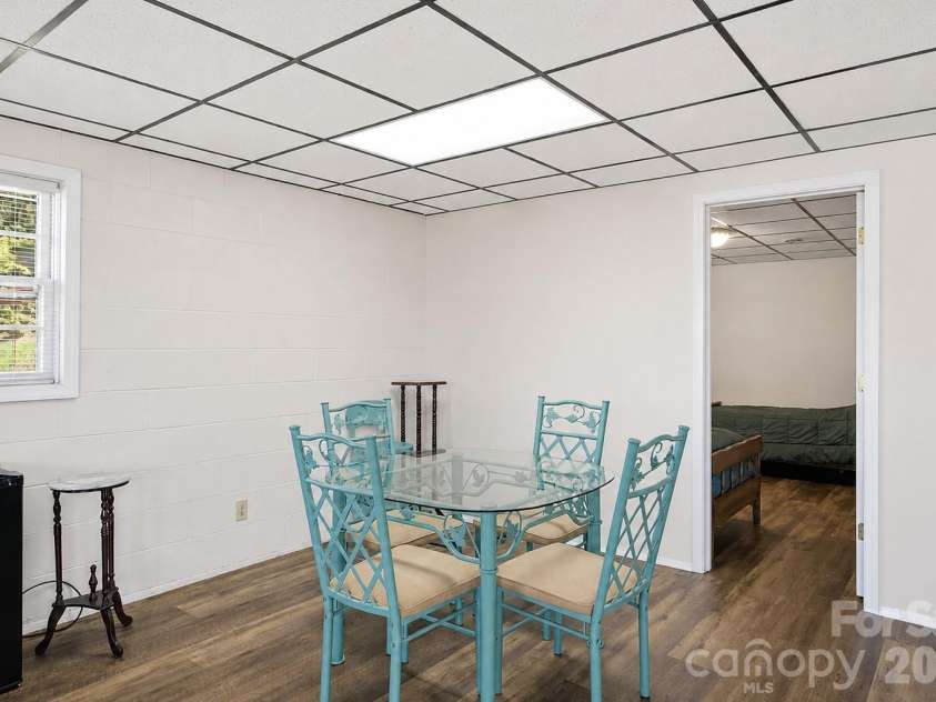 178 Penicillin Point, Troutman, NC 28677.  MLS# CAR4405820, YatesRealty ID 39713. 