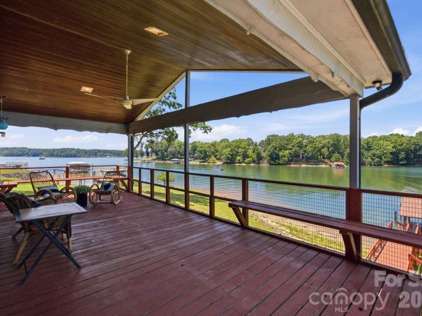 178 Penicillin Point, Troutman, NC 28677.  MLS# CAR4405820, YatesRealty ID 39713. 