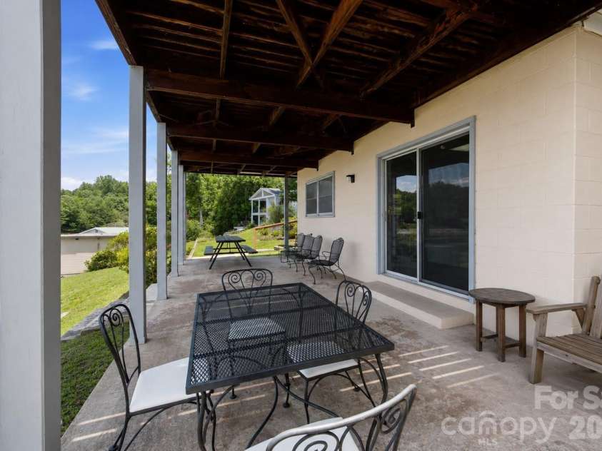 178 Penicillin Point, Troutman, NC 28677.  MLS# CAR4405820, YatesRealty ID 39713. 