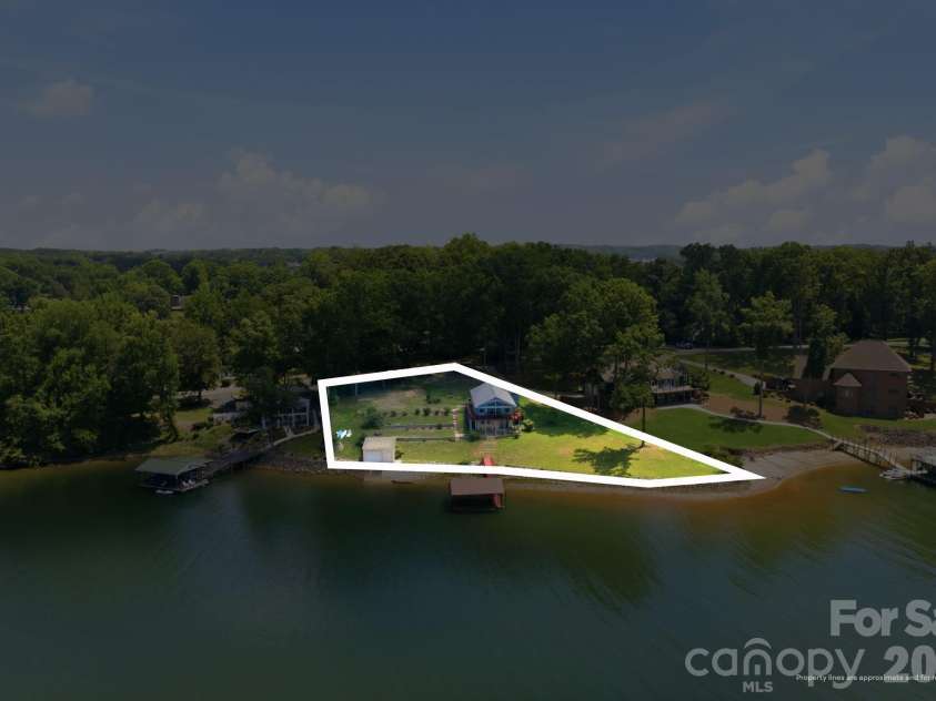 178 Penicillin Point, Troutman, NC 28677.  MLS# CAR4405820, YatesRealty ID 39713. 