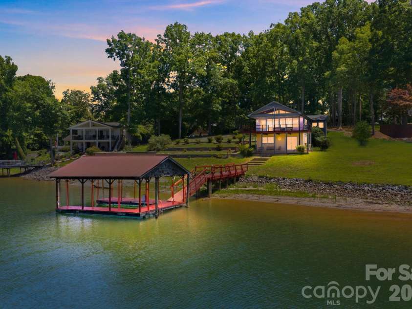 178 Penicillin Point, Troutman, NC 28677.  MLS# CAR4405820, YatesRealty ID 39713. 