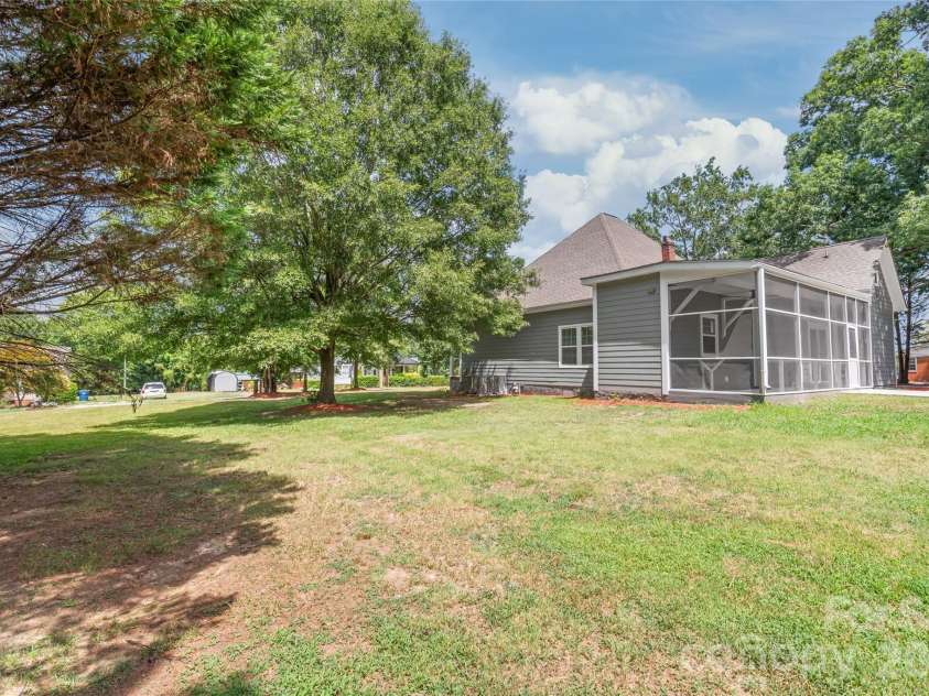 243 Main Street, Wingate, NC 28174.  MLS# CAR4384618, YatesRealty ID 39714. 