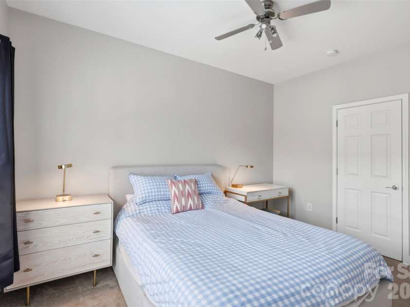 312 Park Square Place, Matthews, NC 28105.  MLS# CAR4407422, YatesRealty ID 39716. 
