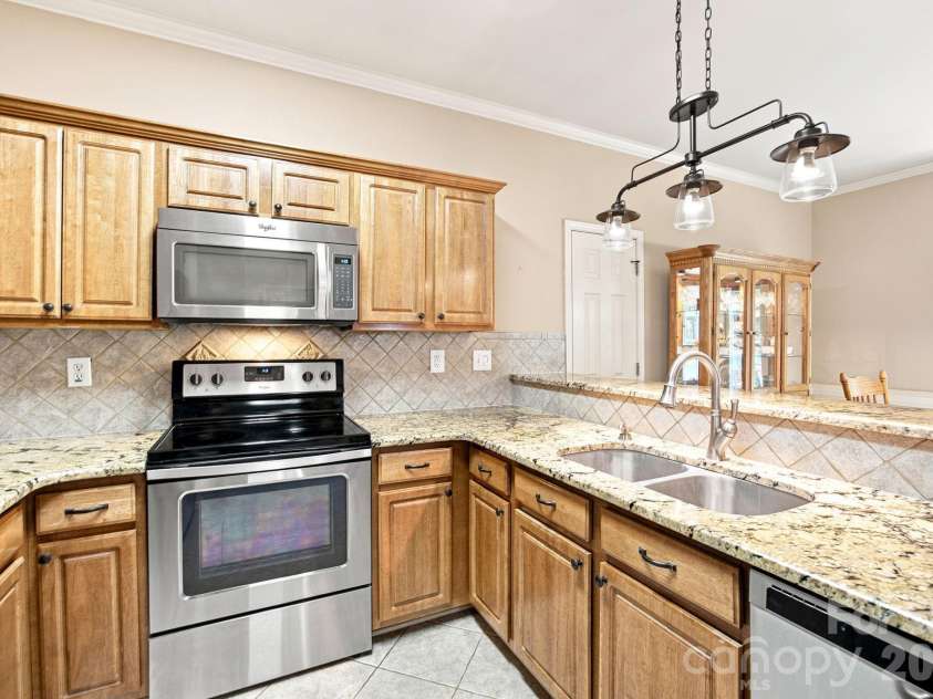 7073 Ridgeway Road, Stanley, NC 28164.  MLS# CAR4406988, YatesRealty ID 39719. 