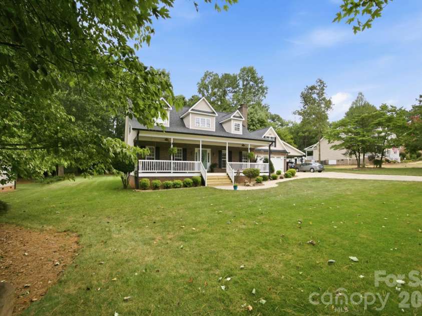 7073 Ridgeway Road, Stanley, NC 28164.  MLS# CAR4406988, YatesRealty ID 39719. 