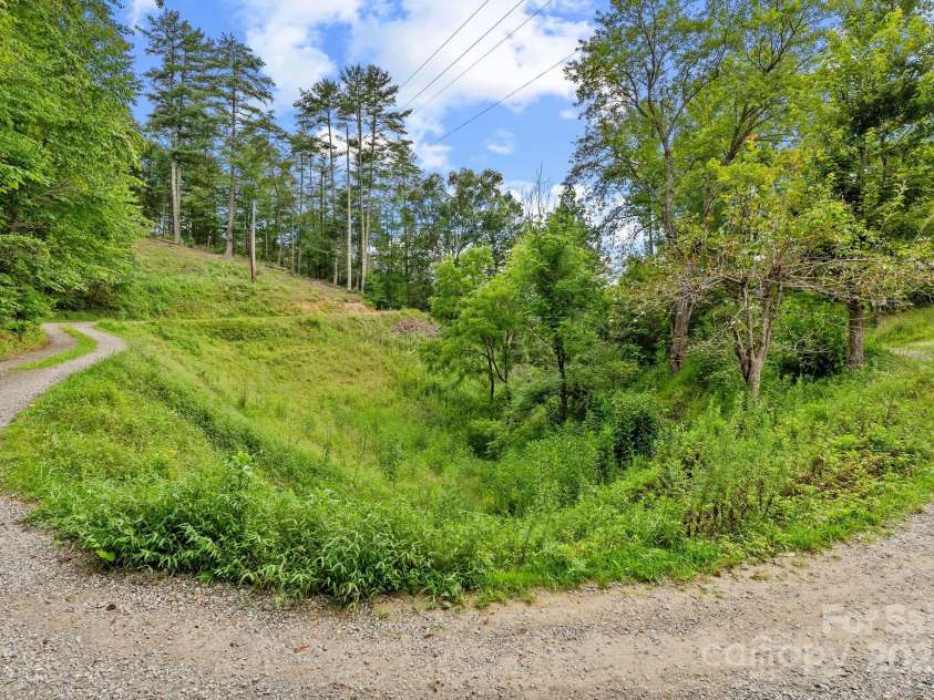 530 Rebel Ridge Road, Marshall, NC 28753.  MLS# CAR4280737, YatesRealty ID 3972. 