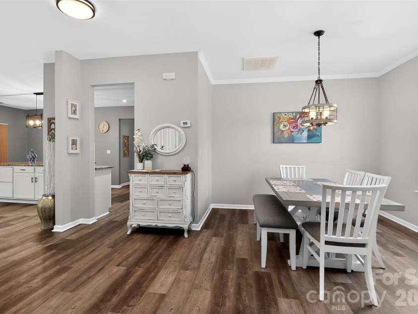 17126 Cambridge Woods Court, Charlotte, NC 28277.  MLS# CAR4390635, YatesRealty ID 39720. 