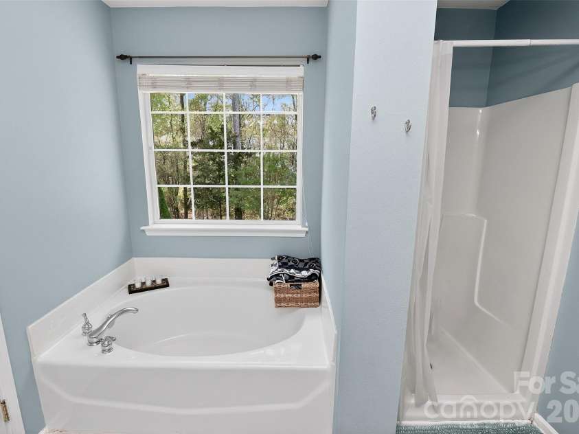 17126 Cambridge Woods Court, Charlotte, NC 28277.  MLS# CAR4390635, YatesRealty ID 39720. 
