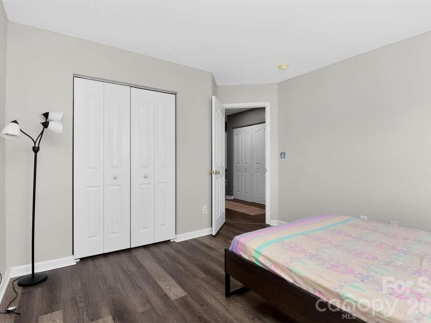 17126 Cambridge Woods Court, Charlotte, NC 28277.  MLS# CAR4390635, YatesRealty ID 39720. 