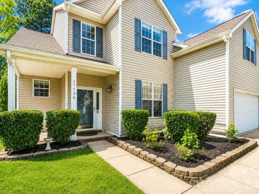 17126 Cambridge Woods Court, Charlotte, NC 28277.  MLS# CAR4390635, YatesRealty ID 39720. 